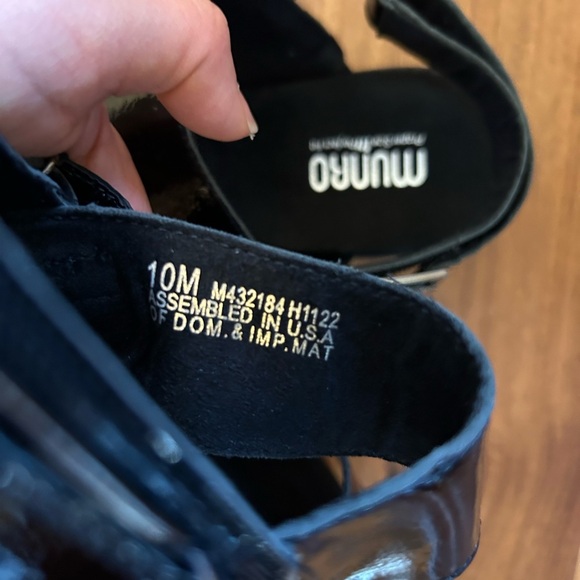 Munro Black Nordstrom Sandals Sleek Slingback Design  Sz-10M. R - Picture 13 of 14